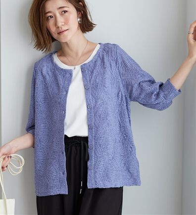 BELLUNA（ベルーナ）の「波柄シアージャカード素材カーディガン（ニットカーディガン）」