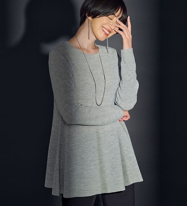 BELLUNA（ベルーナ）の「ラメ入りあぜ編フレアーニットチュニック（ニット・セーター）」｜詳細画像