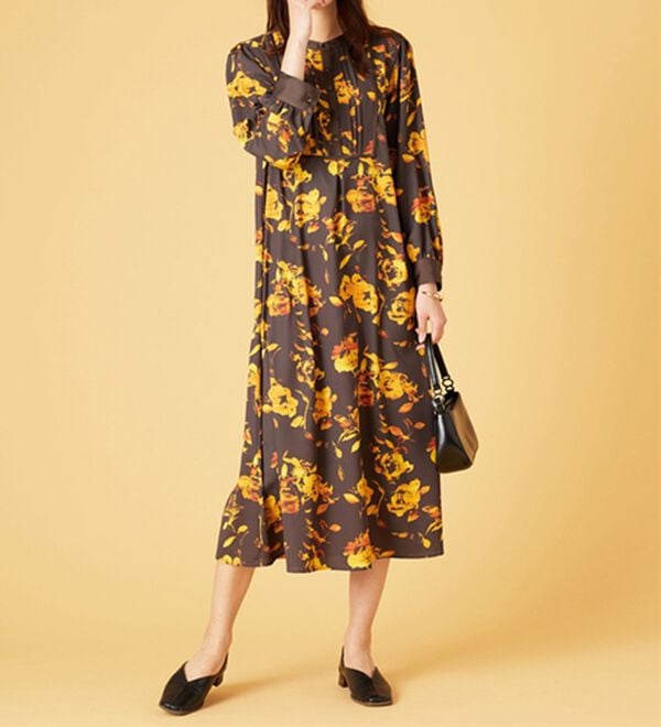 BELLUNA（ベルーナ）の「ビンテージ柄ピンタック使いワンピース（その他ワンピース）」｜詳細画像