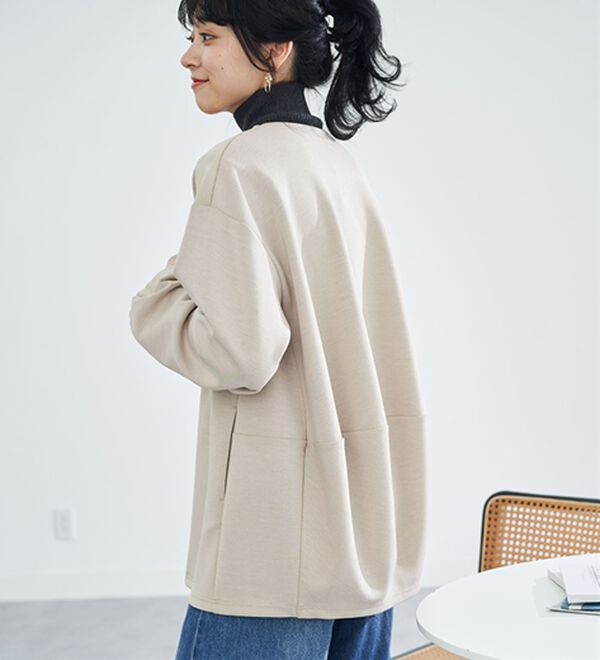 BELLUNA（ベルーナ）の「＜ａｉｒｙ　ｊｅｒｓｅｙ＞配色コクーンジャケット（ノーカラージャケット）」｜詳細画像