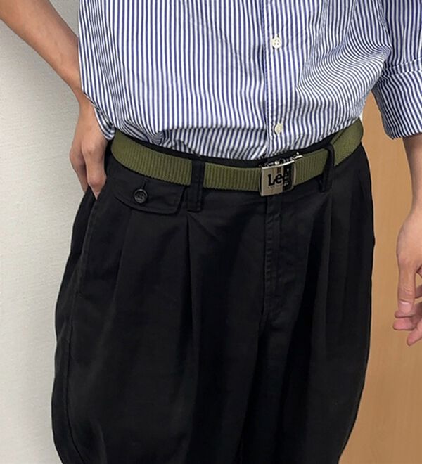 「【Lee】紳士シルバーバックルフリーサイズベルト（メンズベルト）」｜カーキ