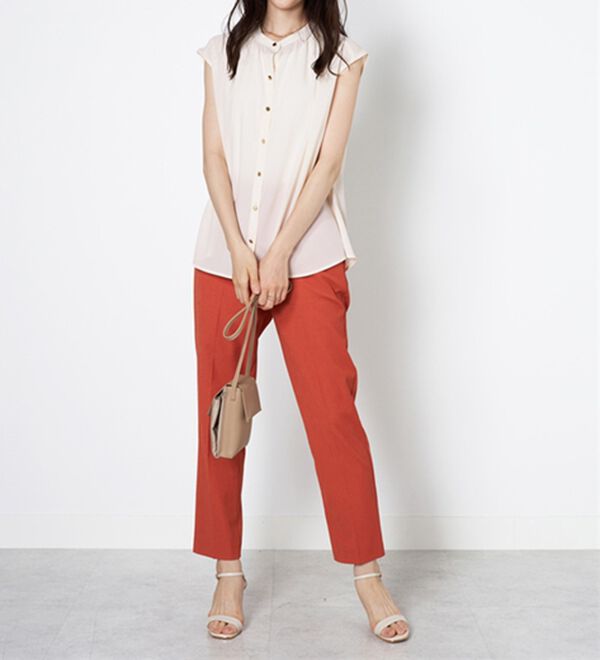 BELLUNA（ベルーナ）の「ギャザー使いフレンチスリーブブラウス（ブラウス）」｜詳細画像