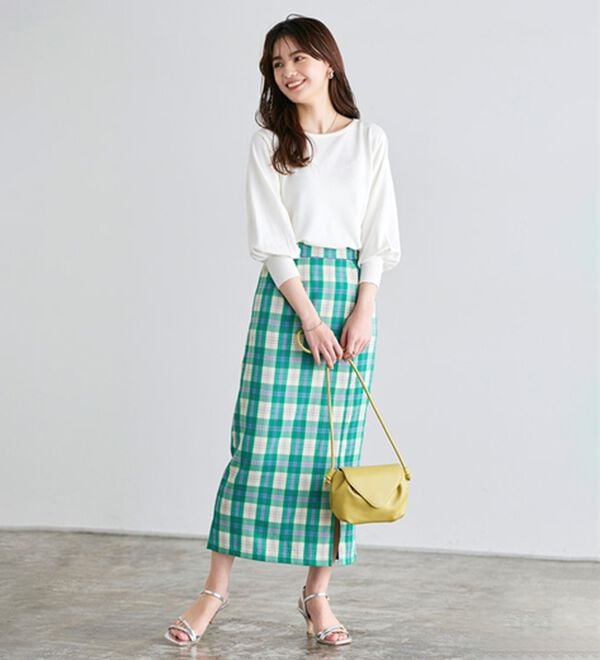 Pierrot（ピエロ）の「【選べるネック】シルクタッチバルーンニット（ニット・セーター）」｜詳細画像