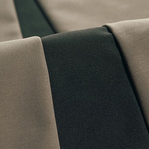 BELLUNA（ベルーナ）の「配色切替サイドボタン使いロングベスト（ベスト）」｜詳細画像