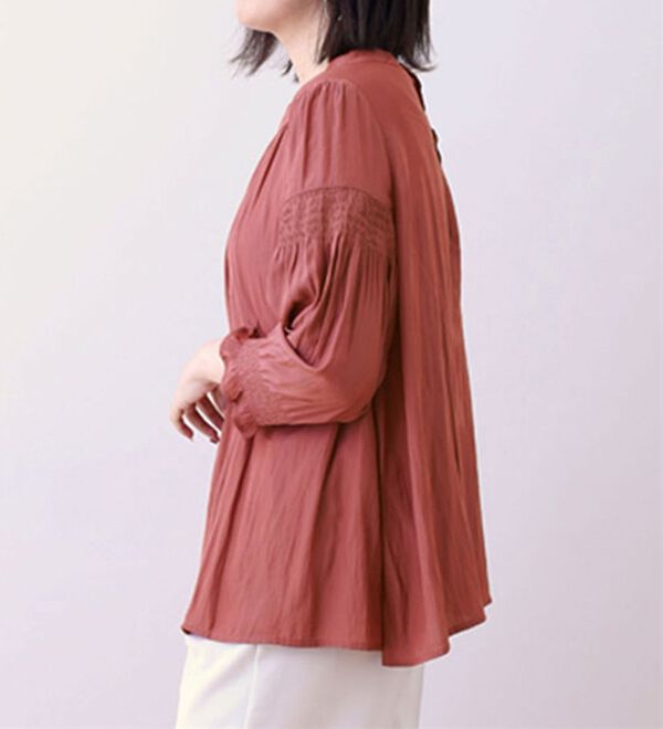 BELLUNA（ベルーナ）の「ビンテージサテンシャーリング使いブラウス（ブラウス）」｜詳細画像