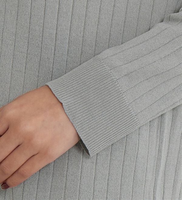 BELLUNA（ベルーナ）の「【店舗・ネット限定】リブ使いボタンデザインカーディガン（ニットカーディガン）」｜詳細画像