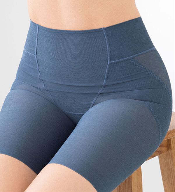 LAVIENNE（ラヴィエンヌ）の「【３色組】ミセスの心地よく整える綿入りショーツガードル（ショーツ）」｜詳細画像