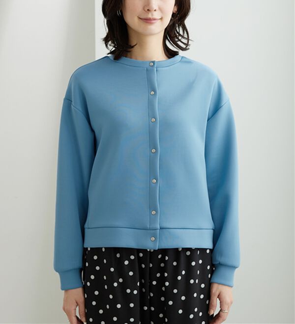 BELLUNA（ベルーナ）の「きれい見えスナップボタンカーディガン（ニットカーディガン）」｜詳細画像