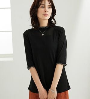 BELLUNA（ベルーナ）の「シアー素材重ね着風フリル衿プルオーバー（カットソー）」｜黒&times;チャコール