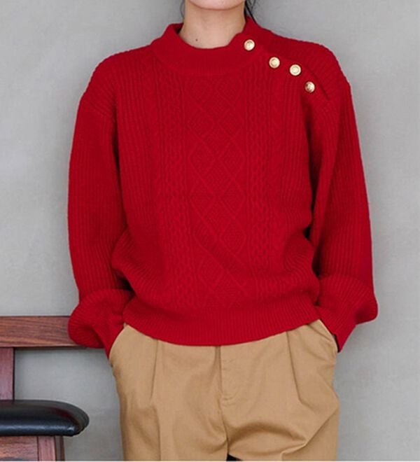 GGウール メタルボタン サイドスリット ケープ メタルボタンケーブルニット - ベルーナ【公式】