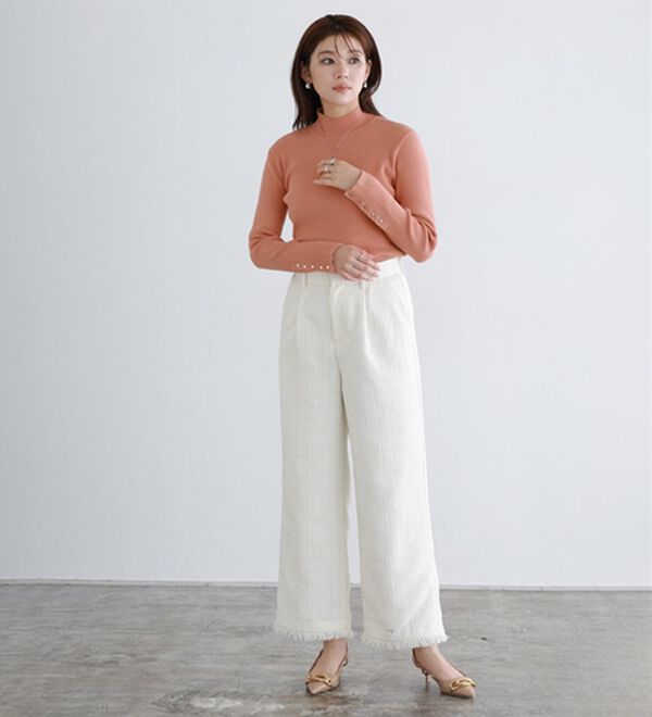 Pierrot（ピエロ）の「【選べるネック】袖ボタンリブニット（ニット・セーター）」｜詳細画像