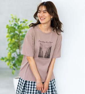 BELLUNA（ベルーナ）の「汗ジミ対策！よれない大人のプリントＴシャツ（Tシャツ）」｜ローズグレー