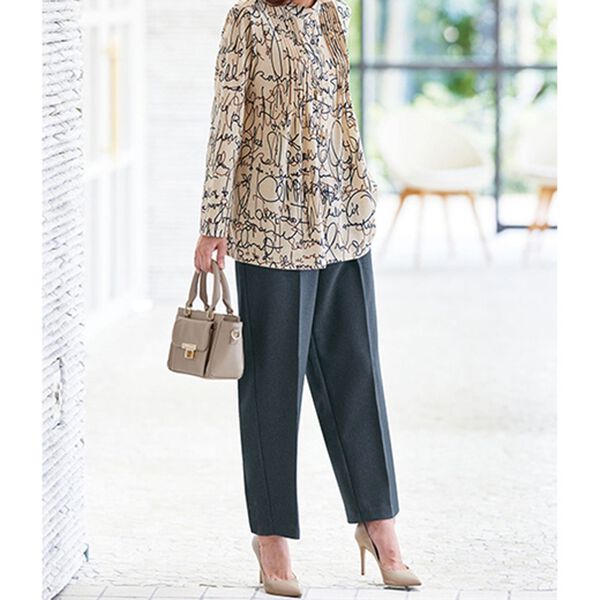 BELLUNA（ベルーナ）の「日本製上品素材のゆったりパンツ（フルレングスパンツ）」｜詳細画像