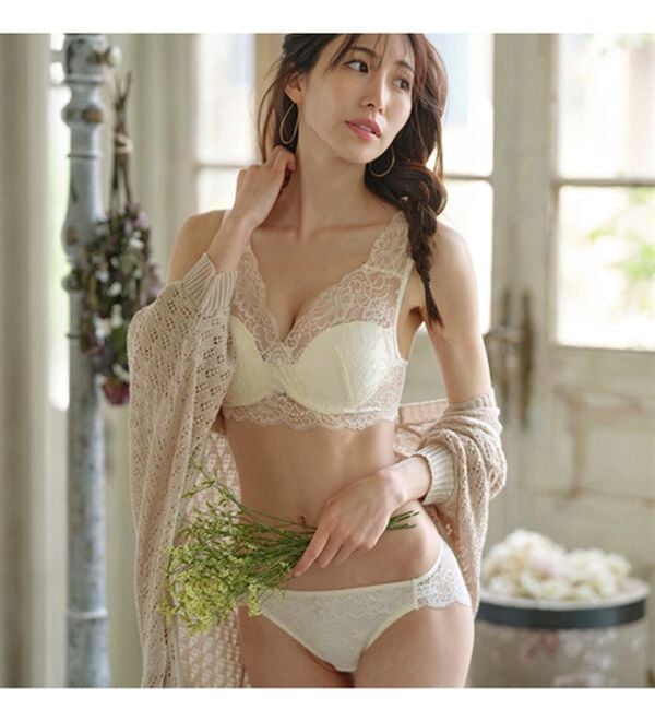 YU'NOW（ユナウ）の「リラックスレーシーブラレット＆ショーツセット（ブラジャー＆ショーツセット）」｜詳細画像