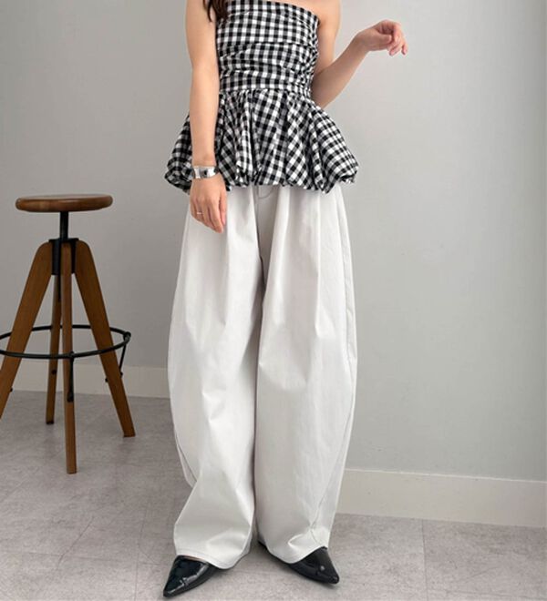 RANAN（ラナン）の「カーブシルエットサイドタックパンツ（フルレングスパンツ）」｜詳細画像