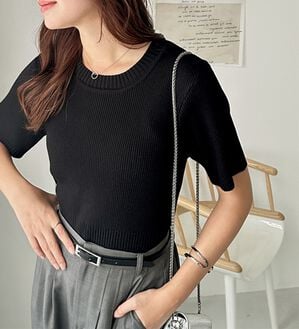 GeeRA（ジーラ）の「編地切替ニットトップス（ニット・セーター）」｜ブラック