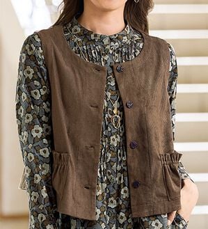 BELLUNA（ベルーナ）の「ソフトコーデュロイ素材ポケットデザインベスト（ベスト）」｜詳細画像