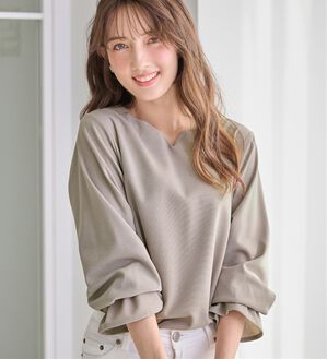 alotta（アロッタ）の「【裏起毛あり・なし】キャンディースリーブハートネックブラウス（ブラウス）」｜詳細画像