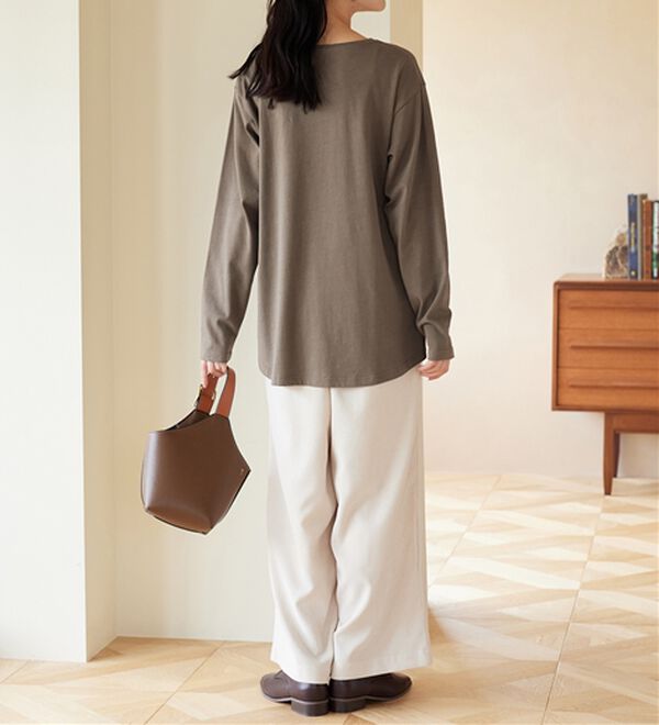 Viola e Viola（ヴィオラ エ ヴィオラ）の「【吸湿発熱】あったか綿１００％チュニックTシャツ（チュニック）」｜詳細画像