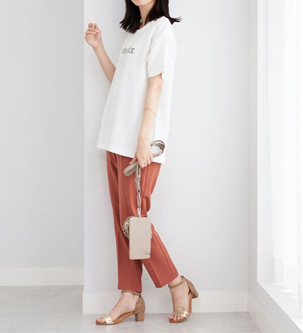 BELLUNA（ベルーナ）の「ジャカード素材ロゴプリントプルオーバー（カットソー）」｜詳細画像