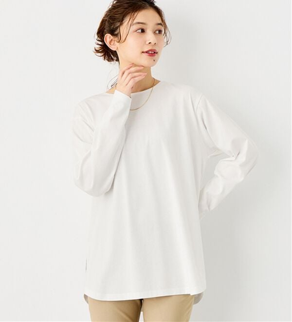 Viola e Viola（ヴィオラ エ ヴィオラ）の「【吸湿発熱】あったか綿１００％チュニックTシャツ（チュニック）」｜ホワイト