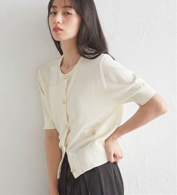 RANAN（ラナン）の「ゴールド調ボタン5分袖ニットカーデ（ニットカーディガン）」｜詳細画像