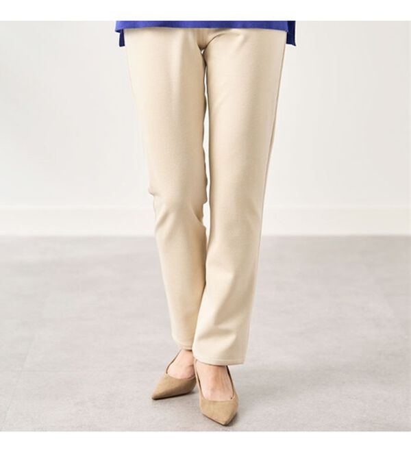 BELLUNA（ベルーナ）の「防風&times;ストレッチ素材ストレートパンツ（フルレングスパンツ）」｜詳細画像