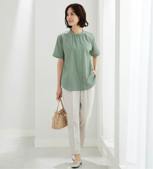 BELLUNA（ベルーナ）の「ギャザー使いバンドカラーブラウス（ブラウス）」｜詳細画像