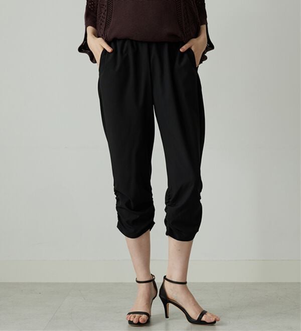 BELLUNA（ベルーナ）の「【接触冷感/UVカット/吸水速乾/軽量】ヒンヤリ＆速乾！裾くしゅクロップドパンツ（クロップドパンツ）」｜詳細画像