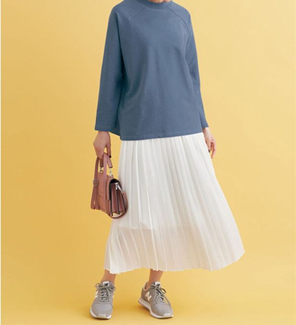 BELLUNA（ベルーナ）の「華奢見せ！しっかり裏毛素材コットン１００％トレーナー（トレーナー・スウェット）」｜詳細画像