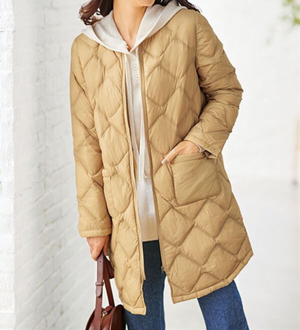 BELLUNA（ベルーナ）の「洗える！軽量ダウンノーカラーコート（ポーチ付）（ハーフコート）」｜詳細画像