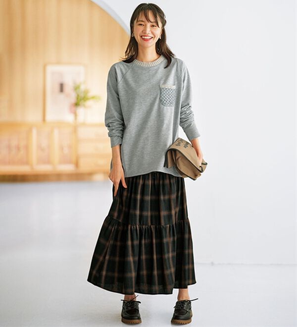 BELLUNA（ベルーナ）の「綿１００％チェック柄ティアードスカート（ロングスカート）」｜詳細画像