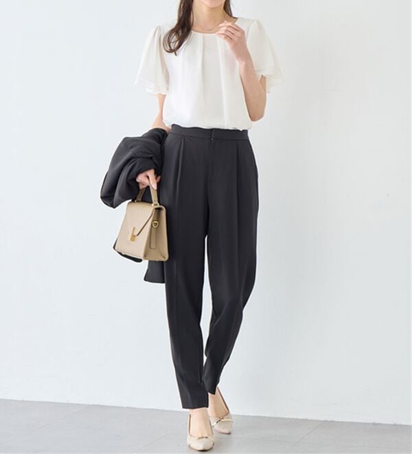 alotta（アロッタ）の「【５つの機能付】ひんやり！インナー付きフリル袖シフォンタックブラウス（ブラウス）」｜詳細画像