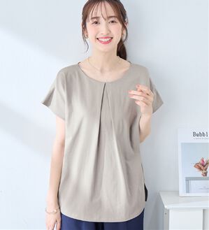 alotta（アロッタ）の「ひんやりタックデザインＴシャツ（カットソー）」｜グレージュ