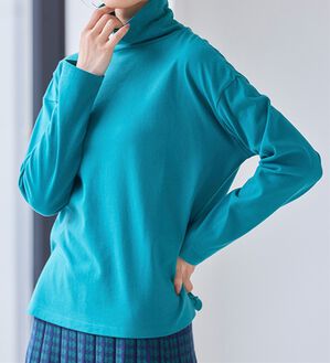 RANAN（ラナン）の「＜ＢＣ＞綿１００％&times;吸湿発熱！あったかタートルネック（カットソー）」｜グリーン