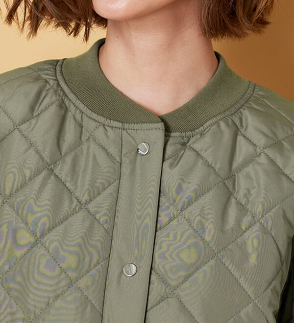 BELLUNA（ベルーナ）の「軽い着心地！ビッグポケット付キルトコート（ハーフコート）」｜詳細画像