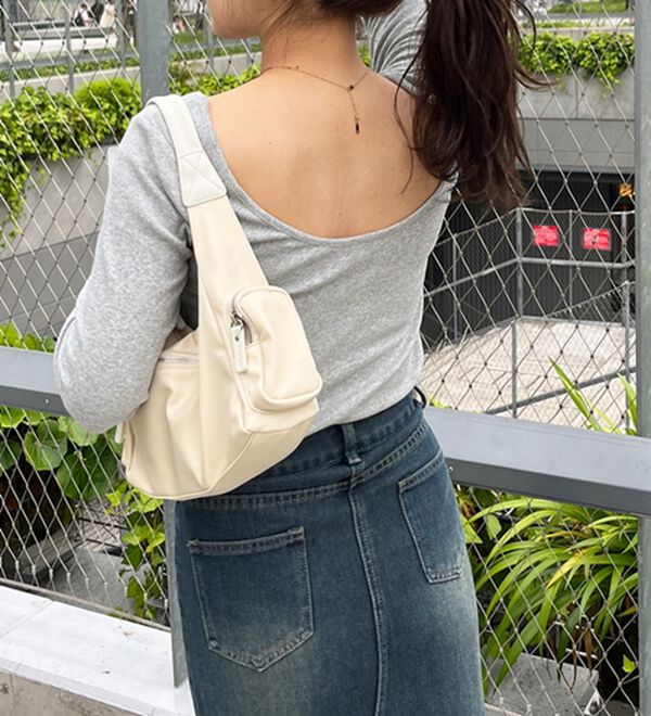 GeeRA（ジーラ）の「バックオープンリブトップス（カットソー）」｜詳細画像