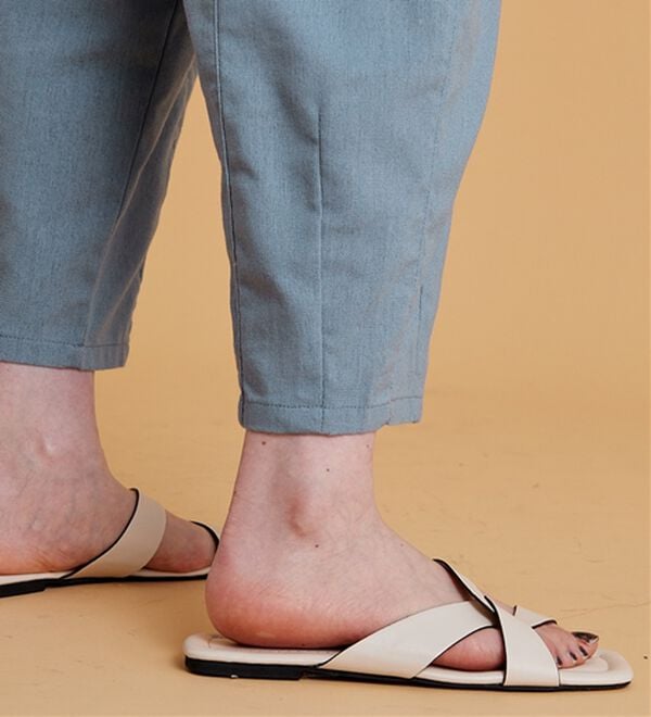 BELLUNA（ベルーナ）の「レーヨン麻入りゆったりワイドパンツ（フルレングスパンツ）」｜詳細画像