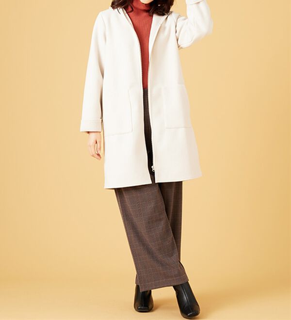 BELLUNA（ベルーナ）の「裏あぜ素材フードデザインコート（ロングコート）」｜詳細画像