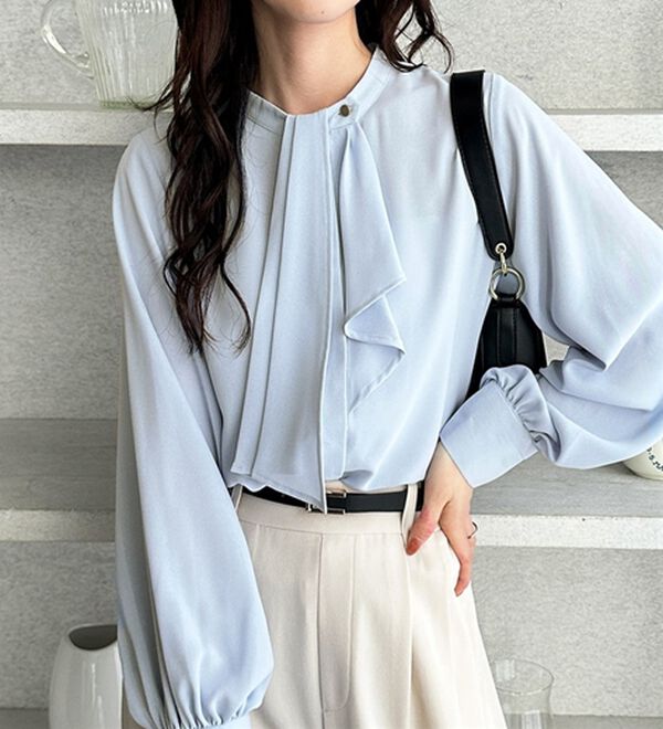 GeeRA（ジーラ）の「２ＷＡＹドレープスカーフタイブラウス（ブラウス）」｜ブルー