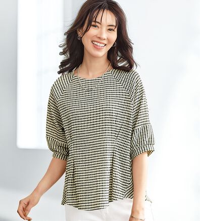 BELLUNA（ベルーナ）の「サッカー素材タック使いランタン袖プルオーバー（カットソー）」