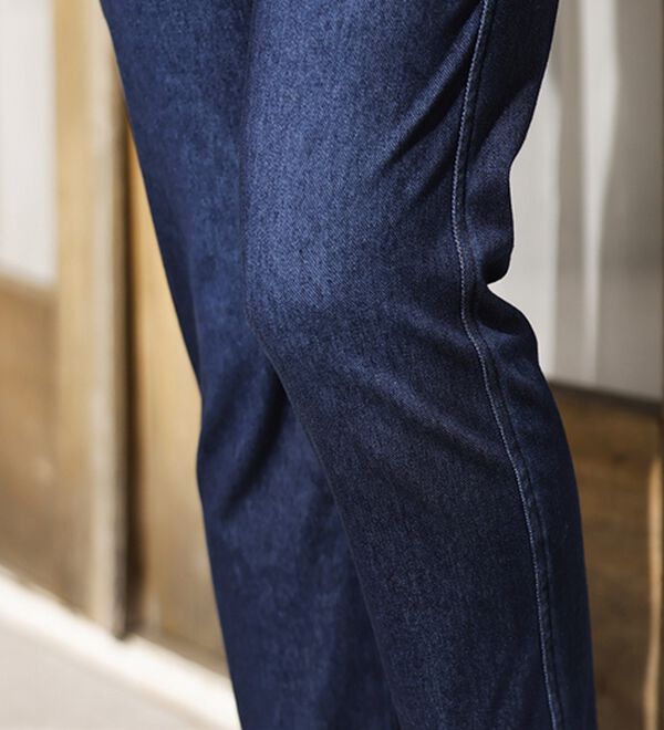 BELLUNA（ベルーナ）の「【再入荷】美ストレッチ素材アンクル丈レギンスパンツ（クロップドパンツ）」｜詳細画像