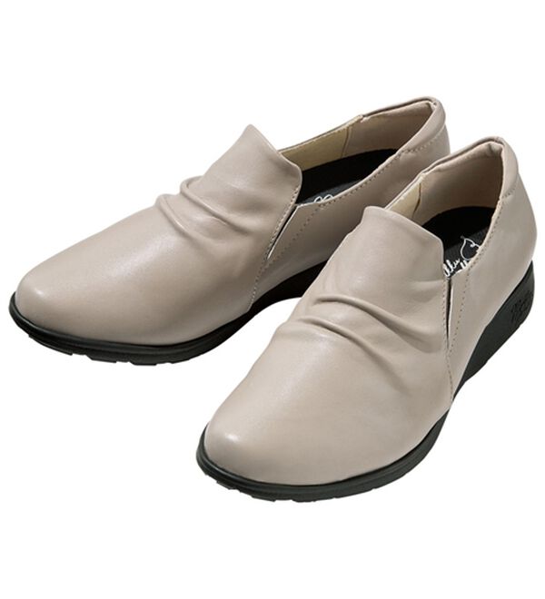 ルフラン（ルフラン）の「ラックウォーク　柔らか羊革の軽量スリッポン（スリッポン）」｜グレージュ