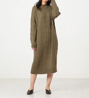 BELLUNA（ベルーナ）の「ケーブル柄ロング丈ニットワンピース（ニットワンピース）」｜カーキ
