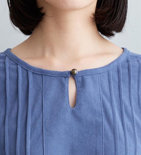 BELLUNA（ベルーナ）の「コーデュロイ素材ピンタック使いワンピース（その他ワンピース）」｜詳細画像