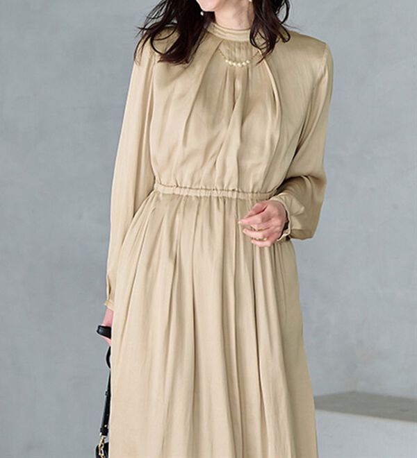 RANAN（ラナン）の「パール調チャーム付ギャザーワンピース（その他ワンピース）」｜詳細画像