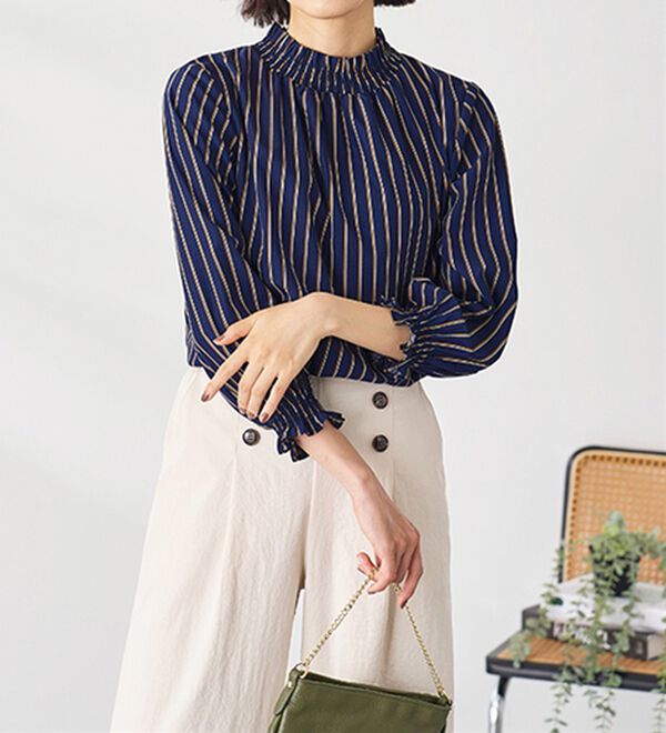 BELLUNA（ベルーナ）の「衿＆袖シャーリング使いブラウス（ブラウス）」｜詳細画像