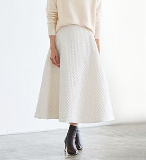 Pierrot（ピエロ）の「キルティングフレアスカート（ロングスカート）」｜詳細画像