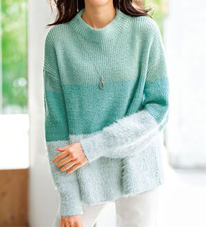 BELLUNA（ベルーナ）の「フェザー切替ラメ使いニットプルオーバー（ニット・セーター）」｜セージ系