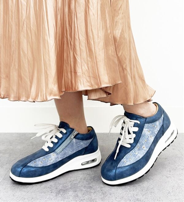 BELLUNA（ベルーナ）の「５Ｅ厚底スタッズ使いスニーカー（スニーカー）」｜詳細画像